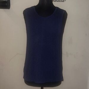 🐘Lucy & Laurel Navy Top